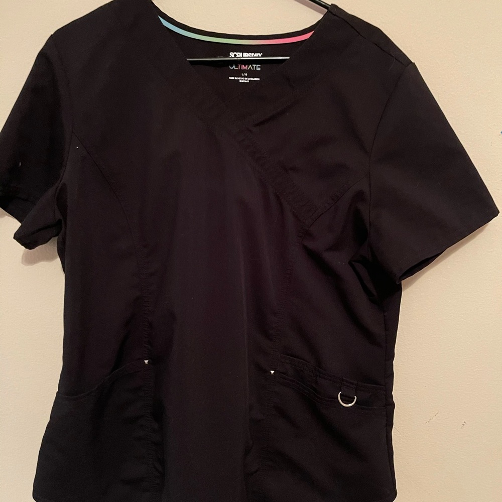 Black Scub Top